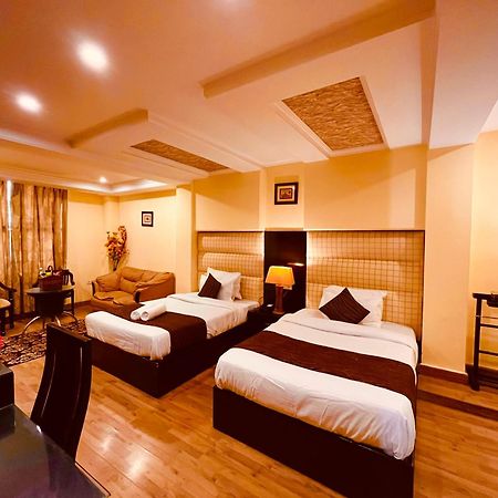 Palki Cafe & Stay Ludhiana Esterno foto